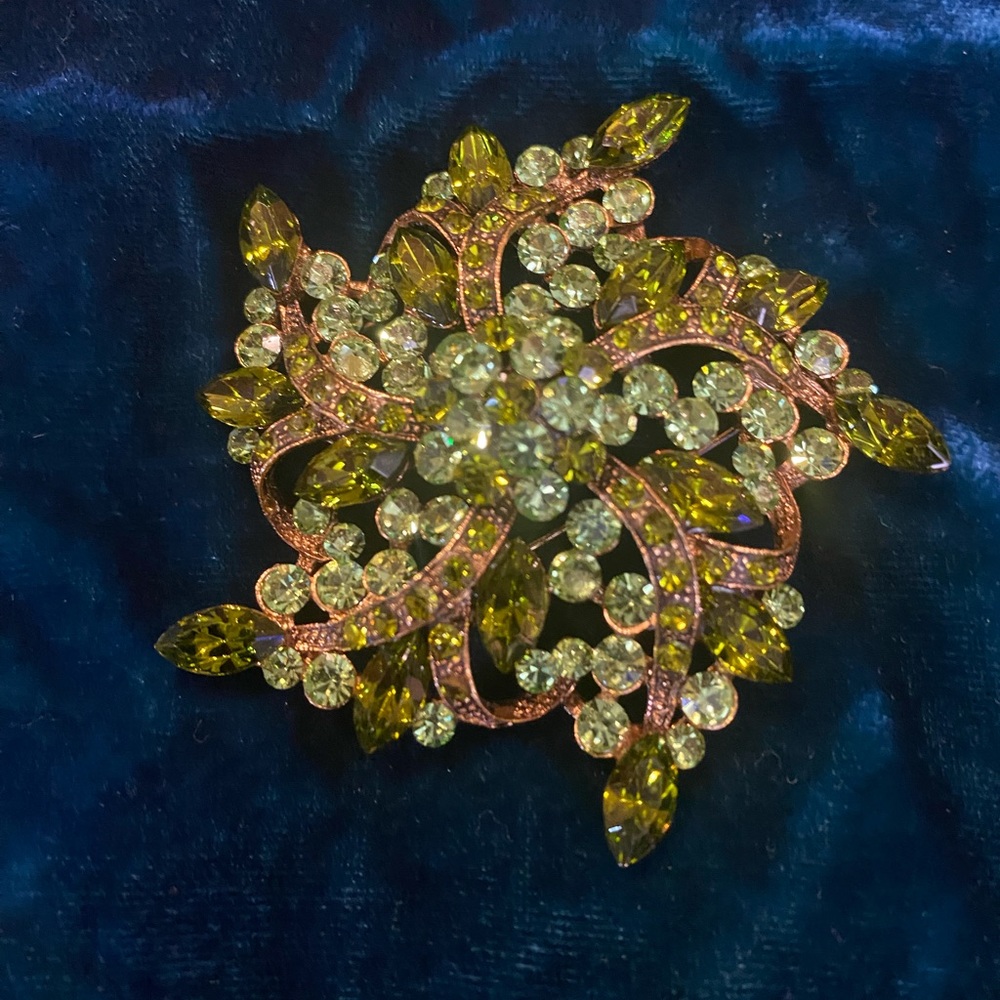 Large Vintage Brooch